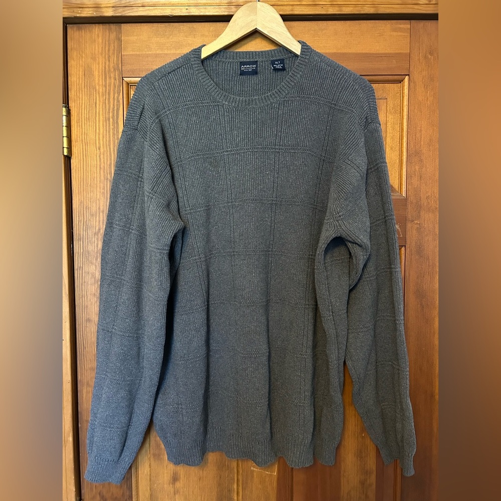 Arrow Men's XLT Charcoal Crewneck Sweater